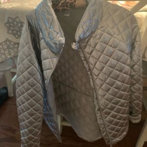 Athleta whisper parka/ jacket 2021 lightweight and warm